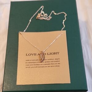 Elegant Silver Feather Pendant Necklace